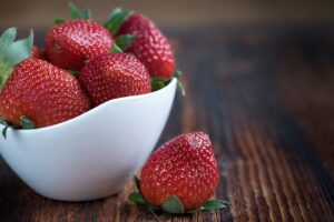 strawberry, fruit, bowl-1330459.jpg